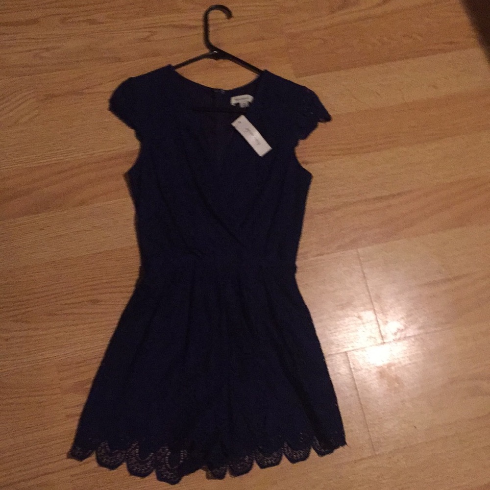 NWT Francesca’s Navy Blue Romper
